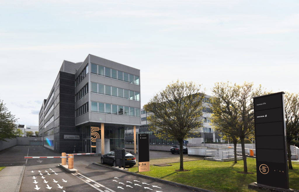 LeCinq_facade_2